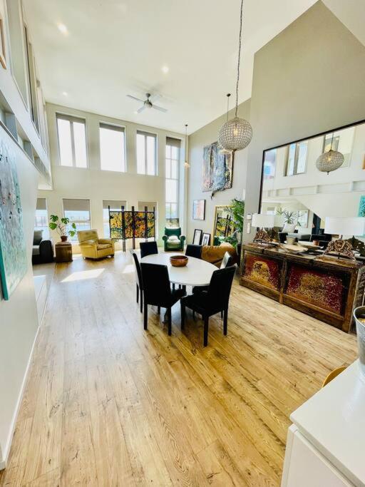 Stunning New York Loft Gallery 크라이스트처치 외부 사진